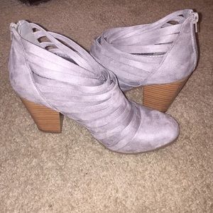 TG light Gray Booties